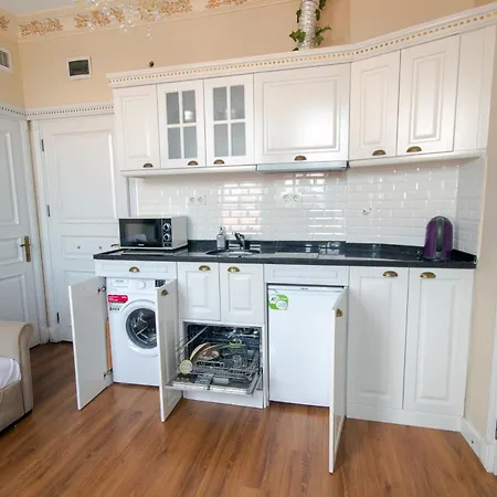 Iq Galatasaray Hotel 3*