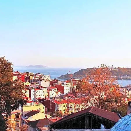 Iq Galatasaray Hotel 3*